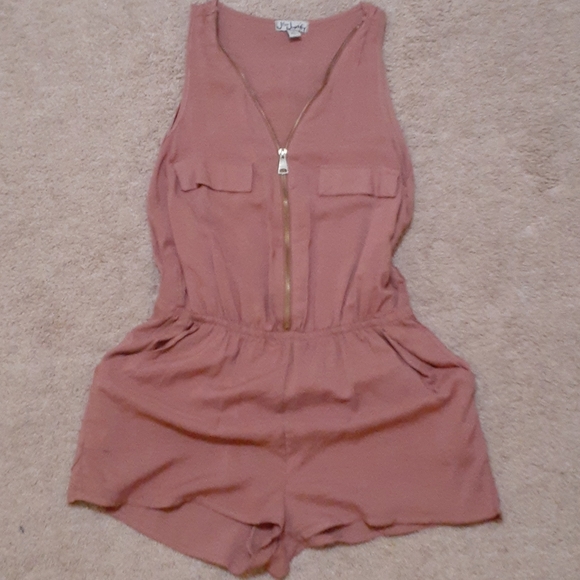Small romper - Picture 1 of 2
